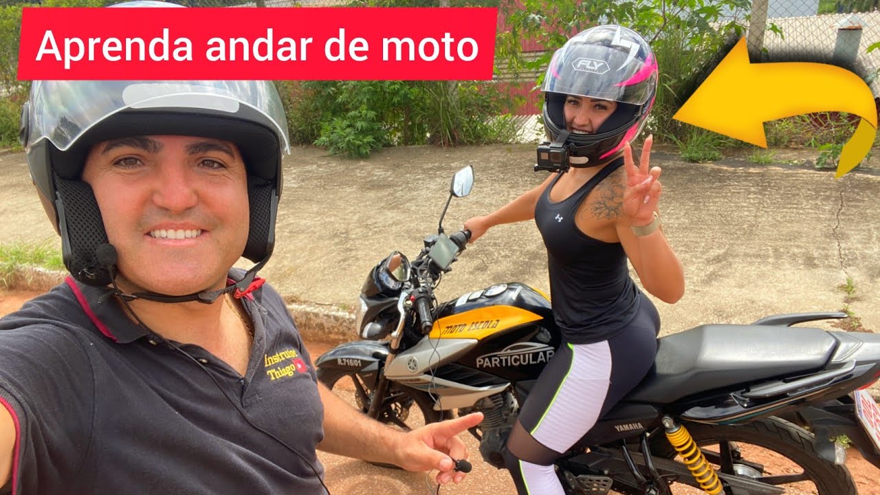 Terceira aula de moto na AutoEscola fui para o trânsito Marcela