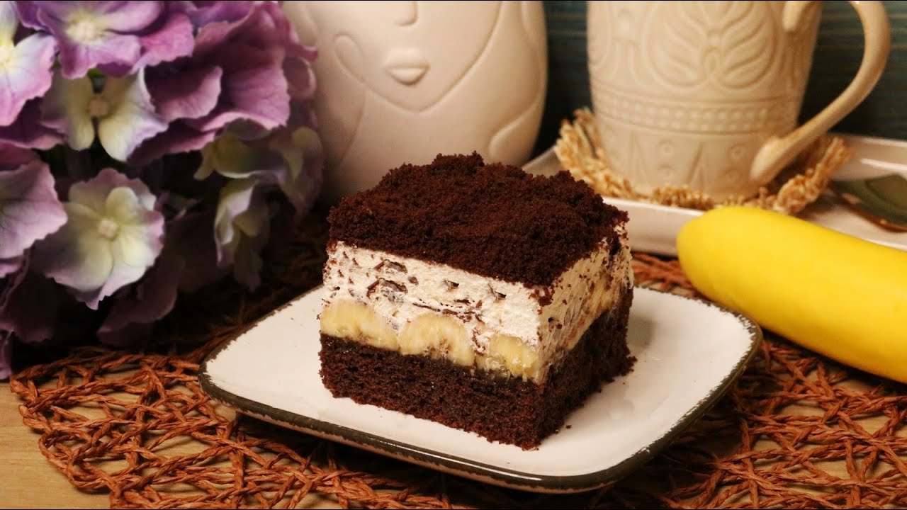 KRTICA KOLAČ IZ ČETVRTASTOG KALUPA - ČOKOLADNI KOLAČ SA BANANAMA I STRACCIATELLA KREMOM