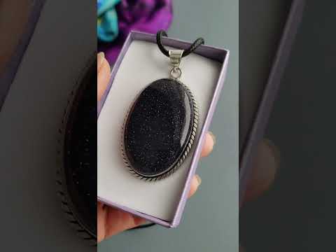 Кулон авантюрин Ночь Каира овальный талисман большой камень, видео 1