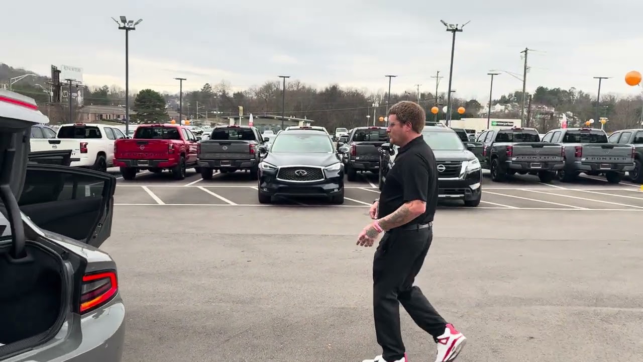 CHARGER LAST CALL EDITION SXT FOR SALE IN KNOXVILLE TENNESSEE 