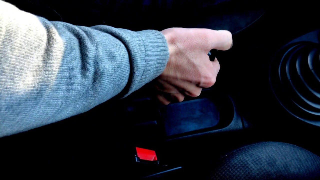 Ручник не встает на место