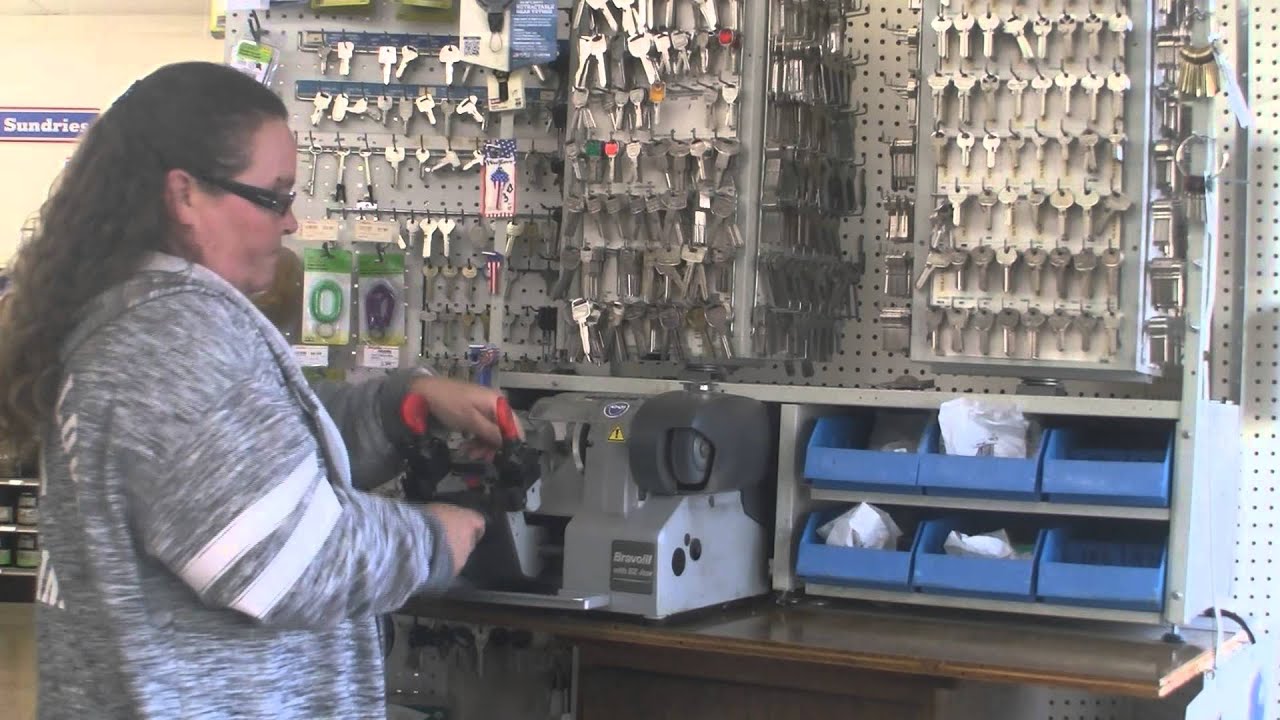 Robinson True Value Hardware Commercial #2