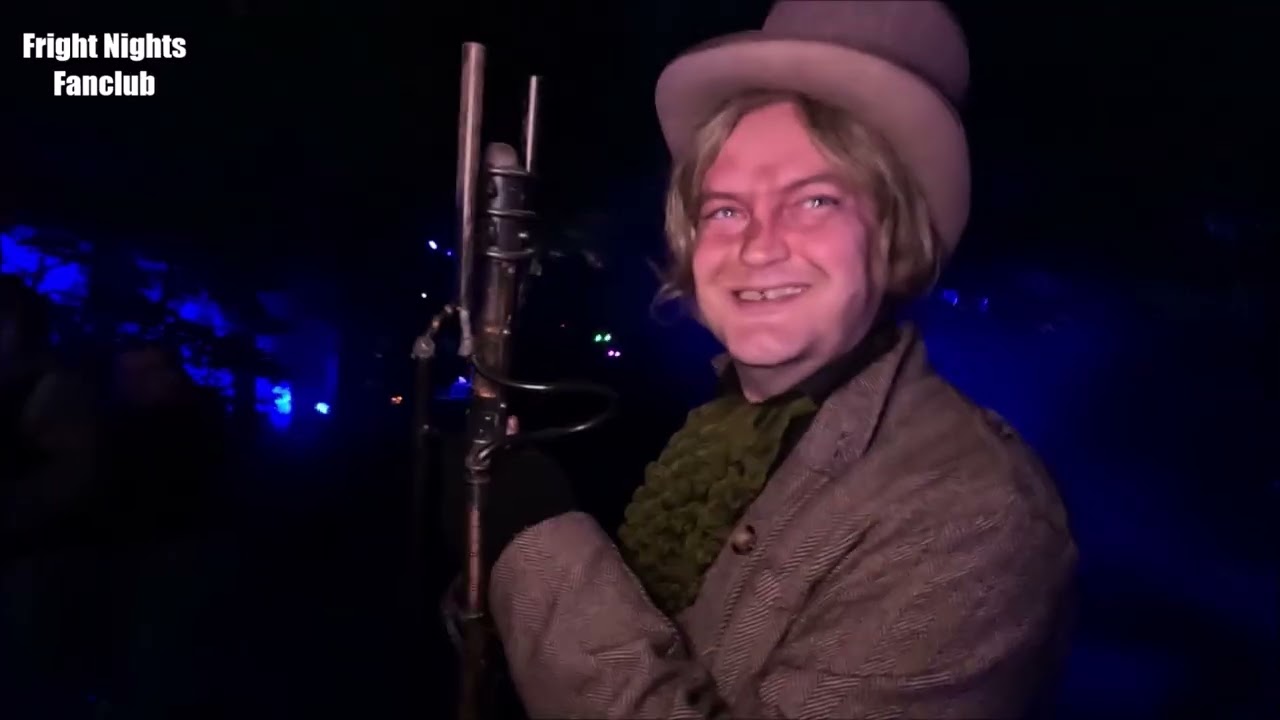 Halloween Fright Nights 2025 - Ghostly Graveyard (Compilatie Video)