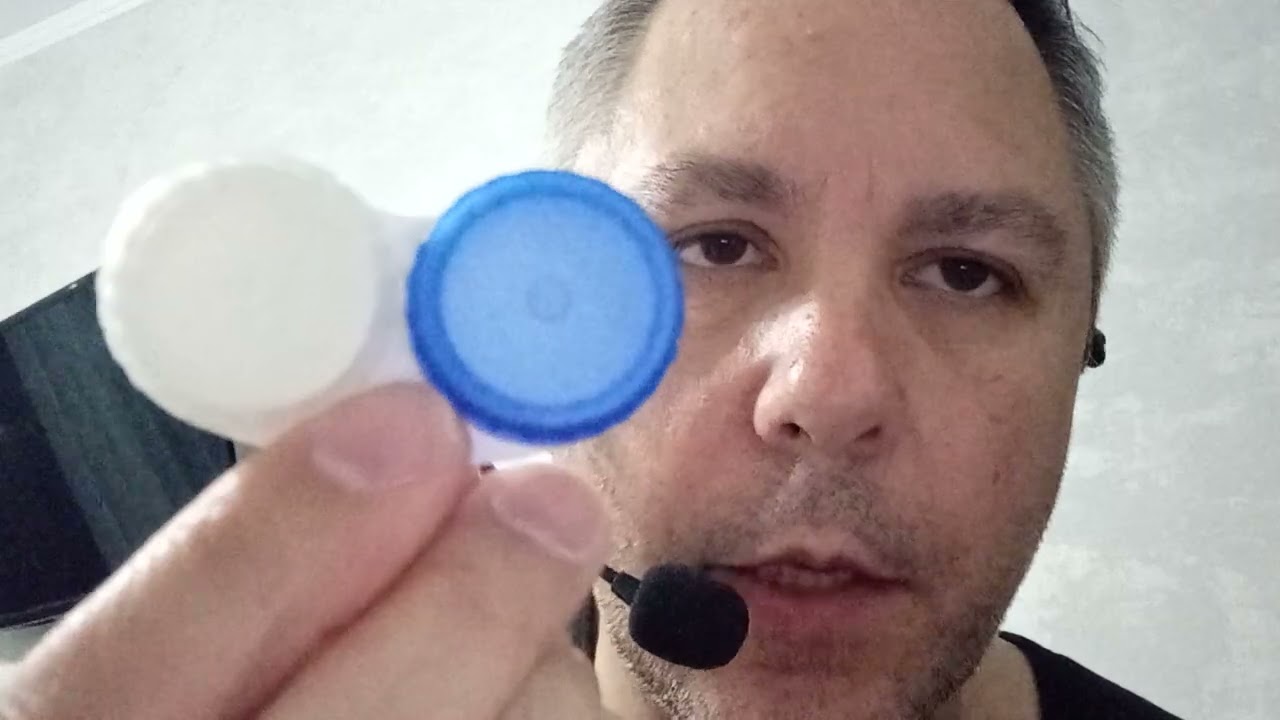 ASMR. ЧТО В СУМОЧКЕ У МОЕЙ ДЕВУШКИ?