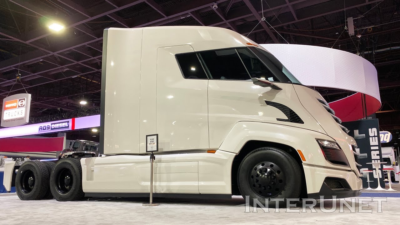 2020 Nikola Two Fully Electric and hydrogen Fuel Cell Electric Day Cab Semi-Truck