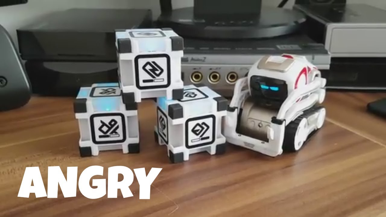 ANKI COZMO ist verärgert | is angry | COZMO злится | Funniest moments
