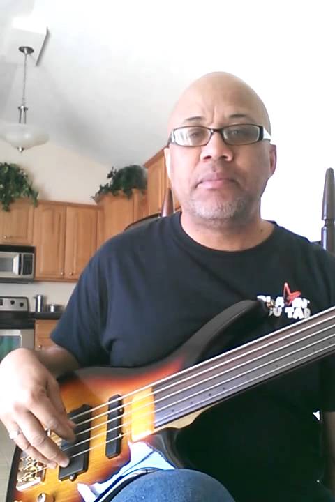 Douglas fretless bass/ BassMods preamp