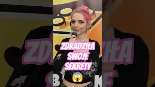 Co myśli o serii friends i czy buduje LEGO sama?