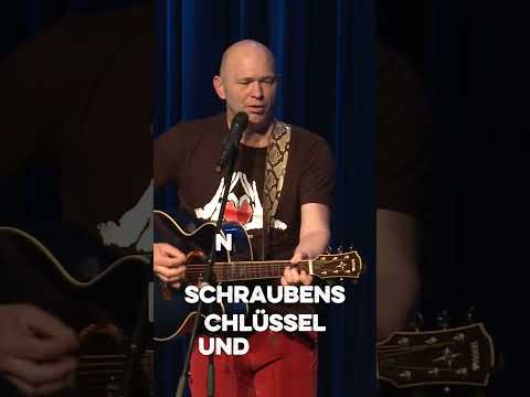 Ganzer Auftritt https://youtu.be/Oqowl-KUZQc?si=7LWIQ-HVFrWBgRCC Buch: DERUNGLAUBLICHEHEINZ(.)DE