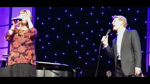 Cross of Love - Steve Green & Twila Paris - Live a...