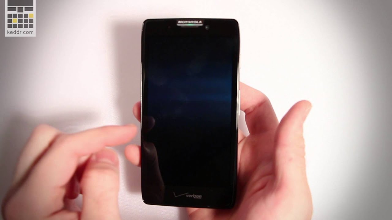 Распаковка Motorola DROID RAZR MAXX HD