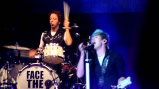 Marianas Trench - By Now (Live @ Molson Canadian Amphitheatre. Toronto.  7/12/2013)