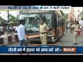Watch as driver suffers heart attack in delhis chandni chowk  india tv