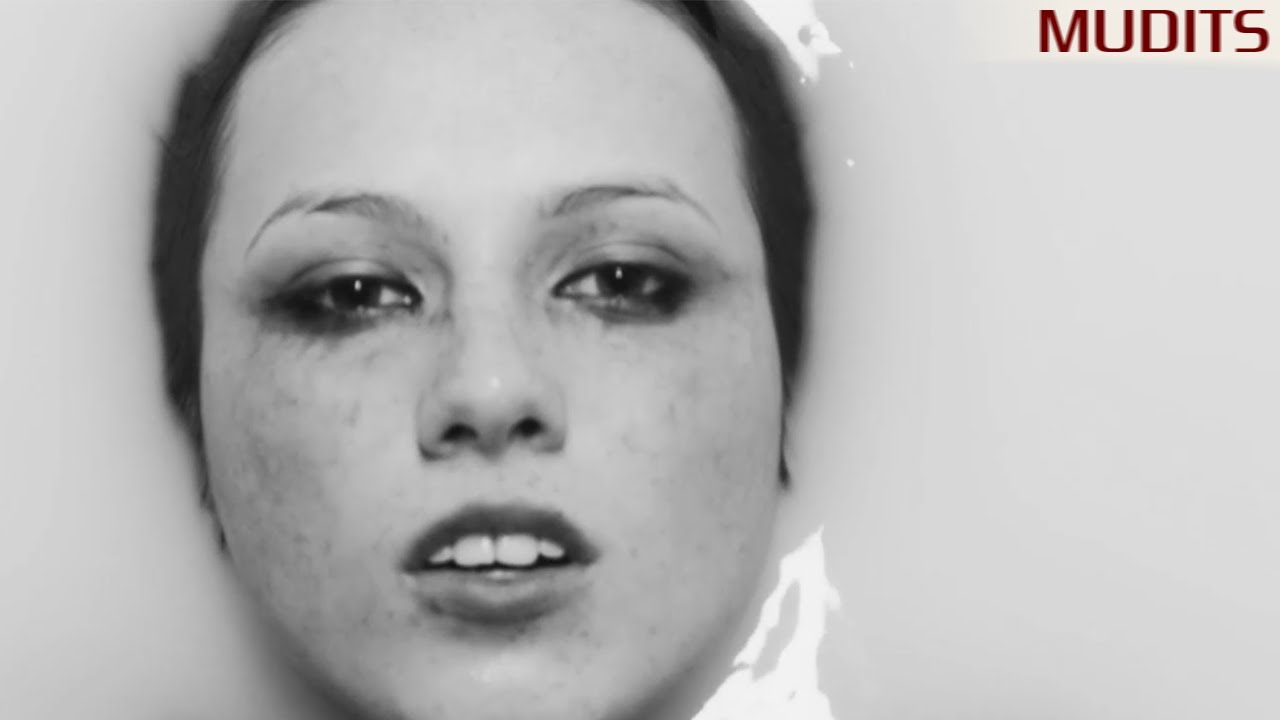 Molchat Doma - Я Так Устал / Ya Tak Ustal (Music Video)