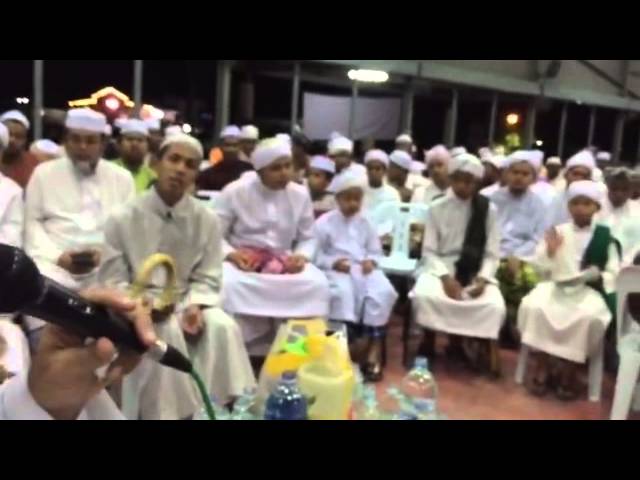 Qasidah qamarun sidnan nabi dari syeikh dr ismail dan maahad darul hasyimie class=