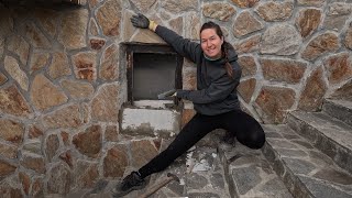 Solo Country House RENOVATION - I'm Closing this Window with Bricks | Martinas Life