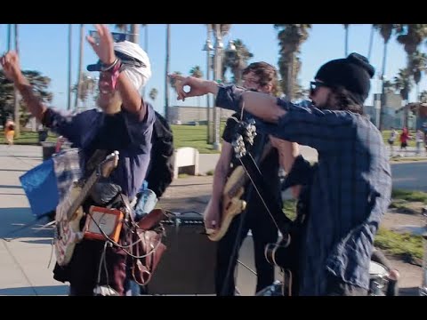 Reignwolf Crashes Venice Beach Boardwalk with Harry Perry on "I Want You" (Thrash N Dash)