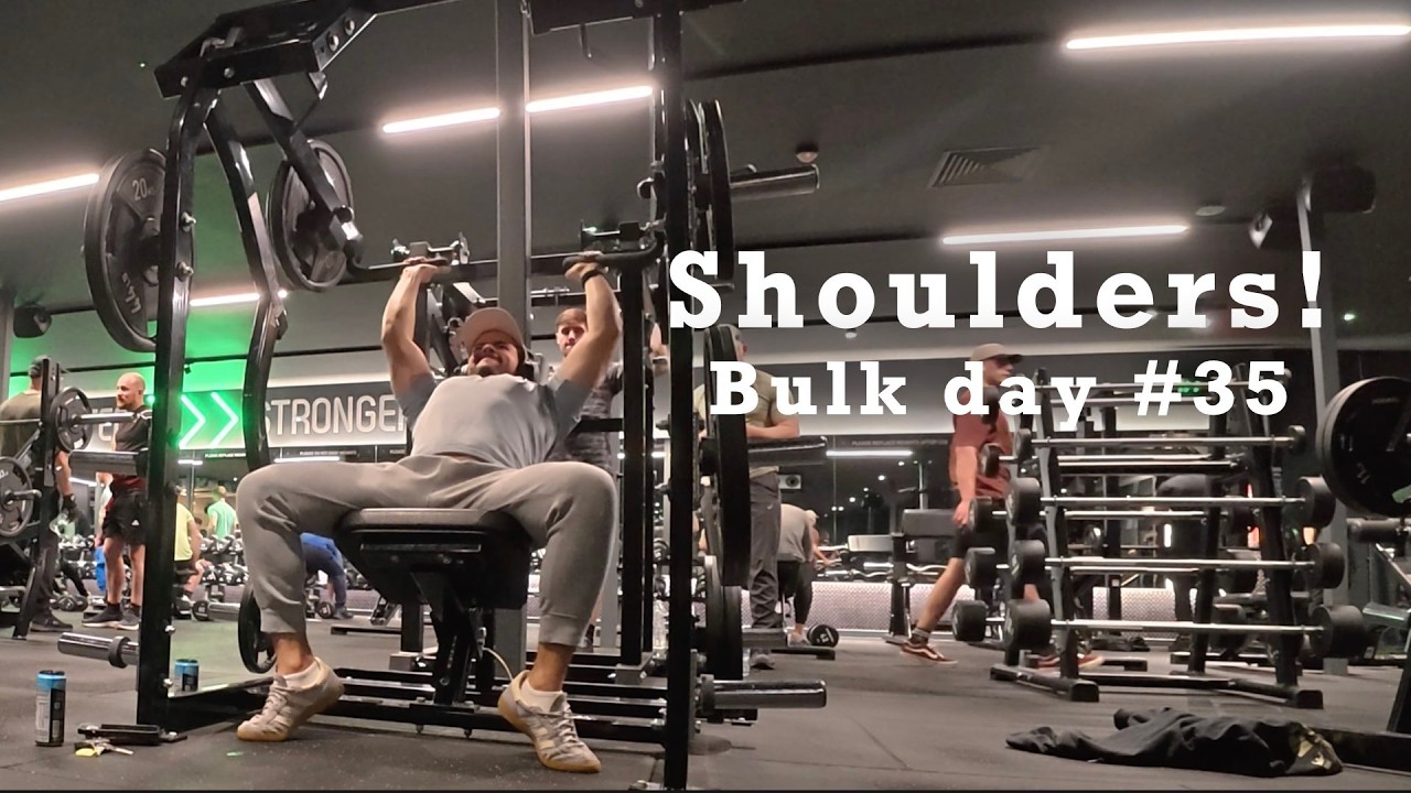Shoulderssss! - Day 35/100 Gym progress vlog
