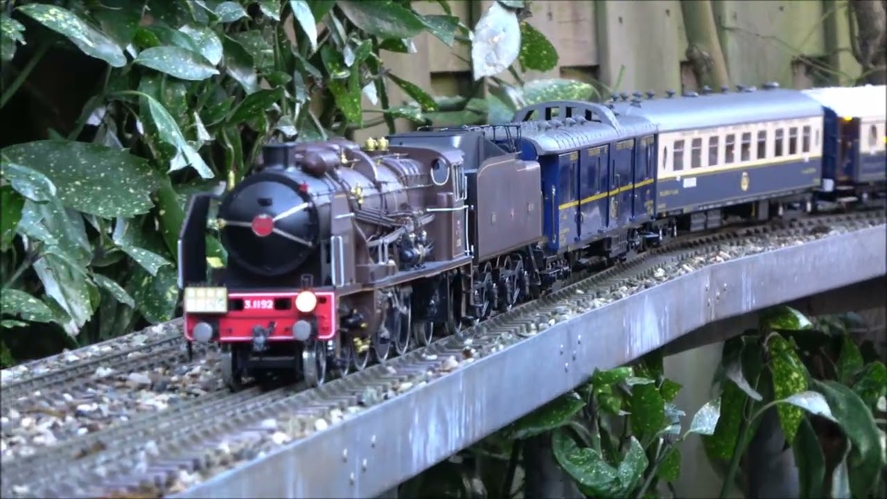 Calais-Bruxelles Pullman Express (CIWL) in Gauge 1 by Fulgurex, J&M Models,  Märklin and Wunder