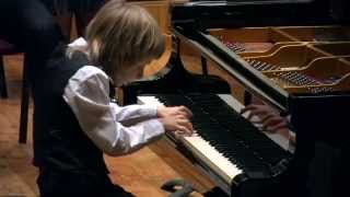 Bach concerto D-moll BWV 1052, 1-st mov., plays Alexander Denisov (10years)