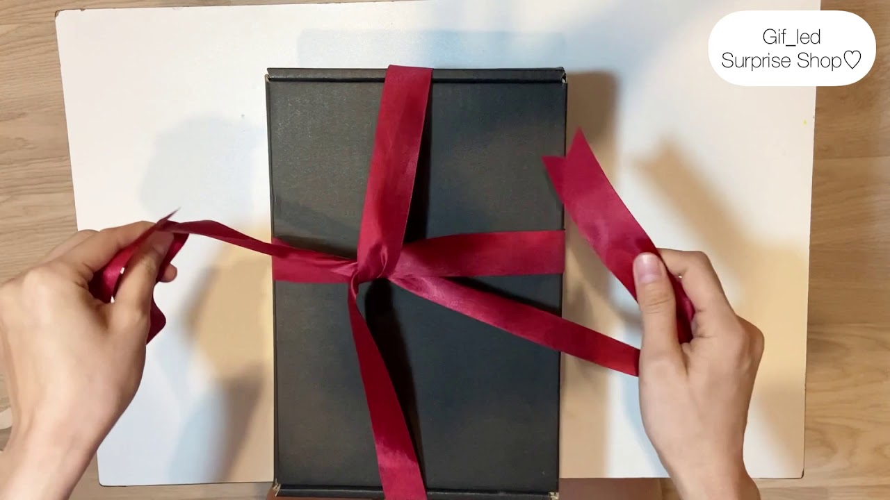 How to Tie a Bow On a gift Box! วิธีผูกโบว์ริบบิ้น ของขวัญง่ายๆ ???