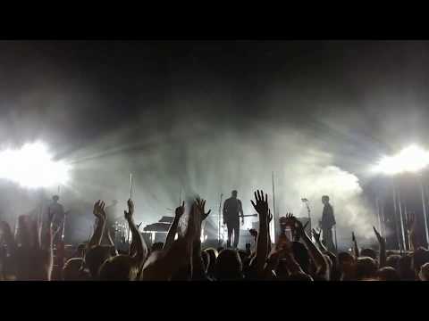 Queens of the Stone Age - Prague - 20.06.2018 - Head Like a Haunted House