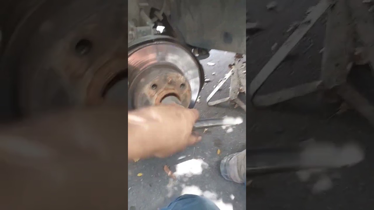 RODA BATENDO E COM FOLGA?