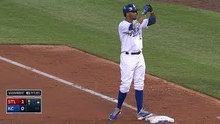 Stl Escobars Knock Spoils Wainwrights No-No Bid