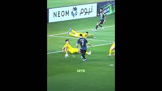 This free kick reminded us of something 🥹