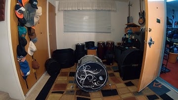 Time lapse: setting up a drum set