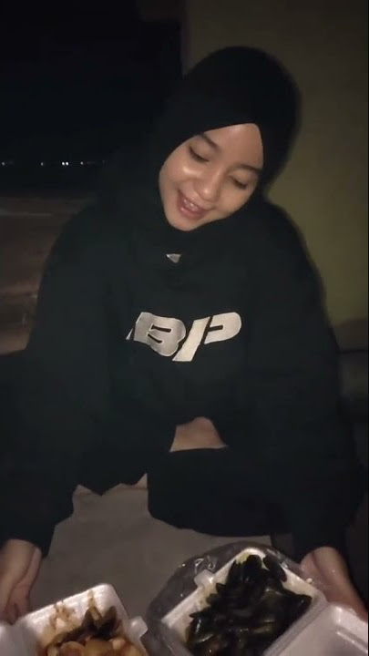 Video mentahan halu ceweknya lagi makan' buat ngeprank mantan
