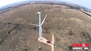 Manitowoc 2250 hoisting a Wind Turbine Rotor