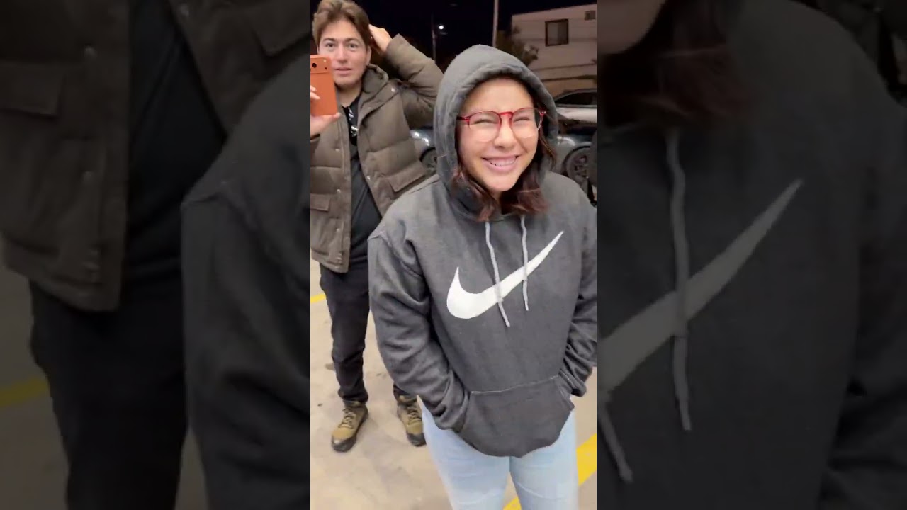 Ya pegó el hambre en la aldea 😅 le tocó la bendición al de las donas