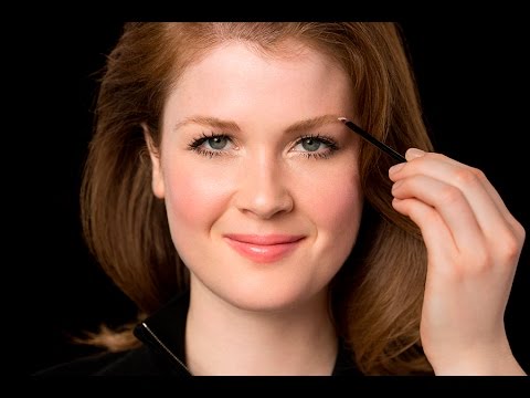 How to Shape Eyebrows with the Toppik Brow Building Fibers Set