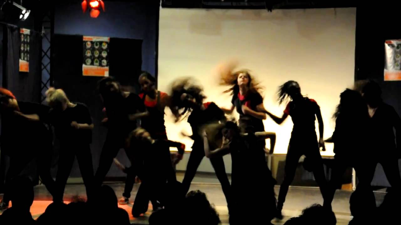 7 Corpus crew Corpus den Hoorn Dancebattle OpznGronings 2010.AVI