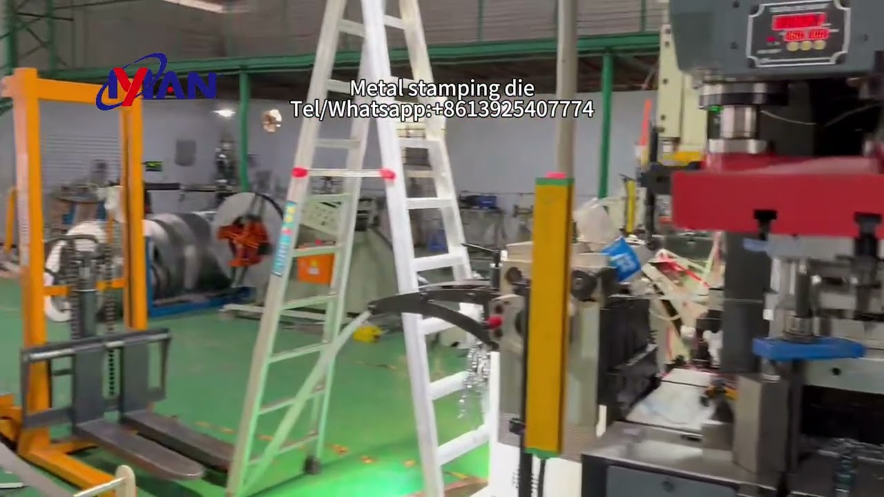 Yanman hinge high speed punching mold