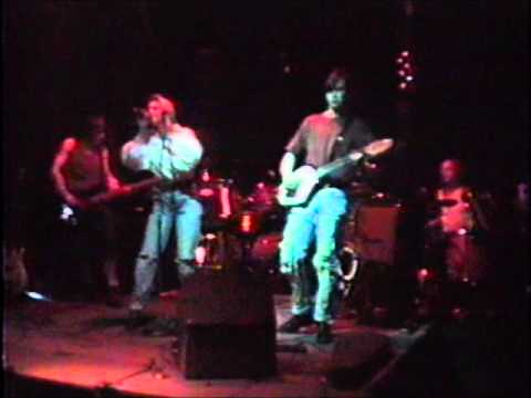 19930325 Dy've at The Colourbox in Seattle, song 3...