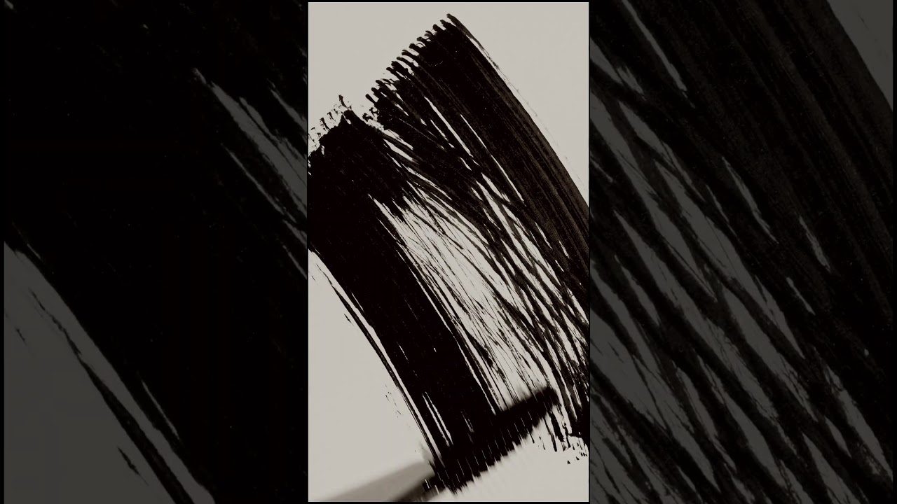 You shouldn't have to choose between healthy lashes and bold, beautiful length.