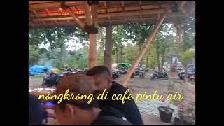 nongkrong di cafe pintu air