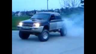 Mitsubishi L200 ( Misi ) big turbo pressure drift burnout on 33 MT