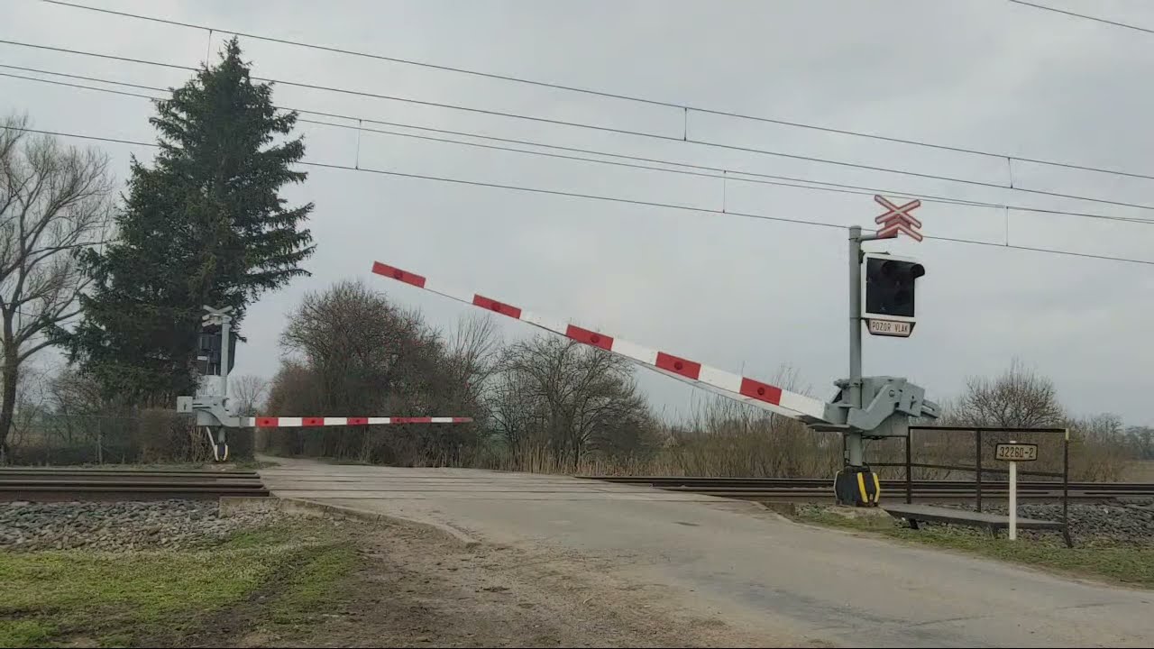 LIVESTREAM #9: Železniční přejezd Moravany/Uhersko - 1.4.2021 / Czech railroad crossing