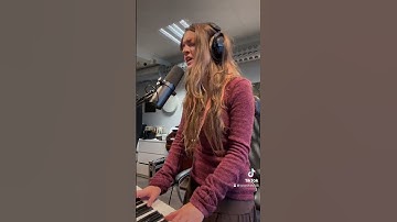 Thumbnail of End of Helvegen on a Wednesday