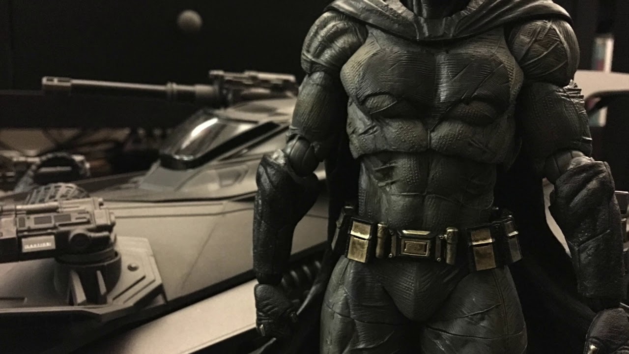 Mattel Justice League Ultimate Batmobile RC