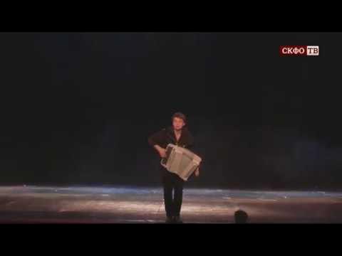 Андрей донской баянист биография личная жизнь Баянист Андрей Данской порвал Зал Зимнего театра в Сочи (Баян mix) - YouTube