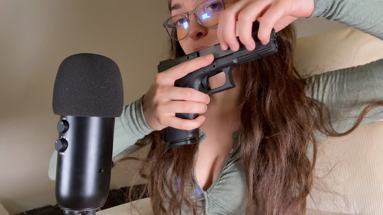 ASMR Glock 17 Tapping (NO TALKING)