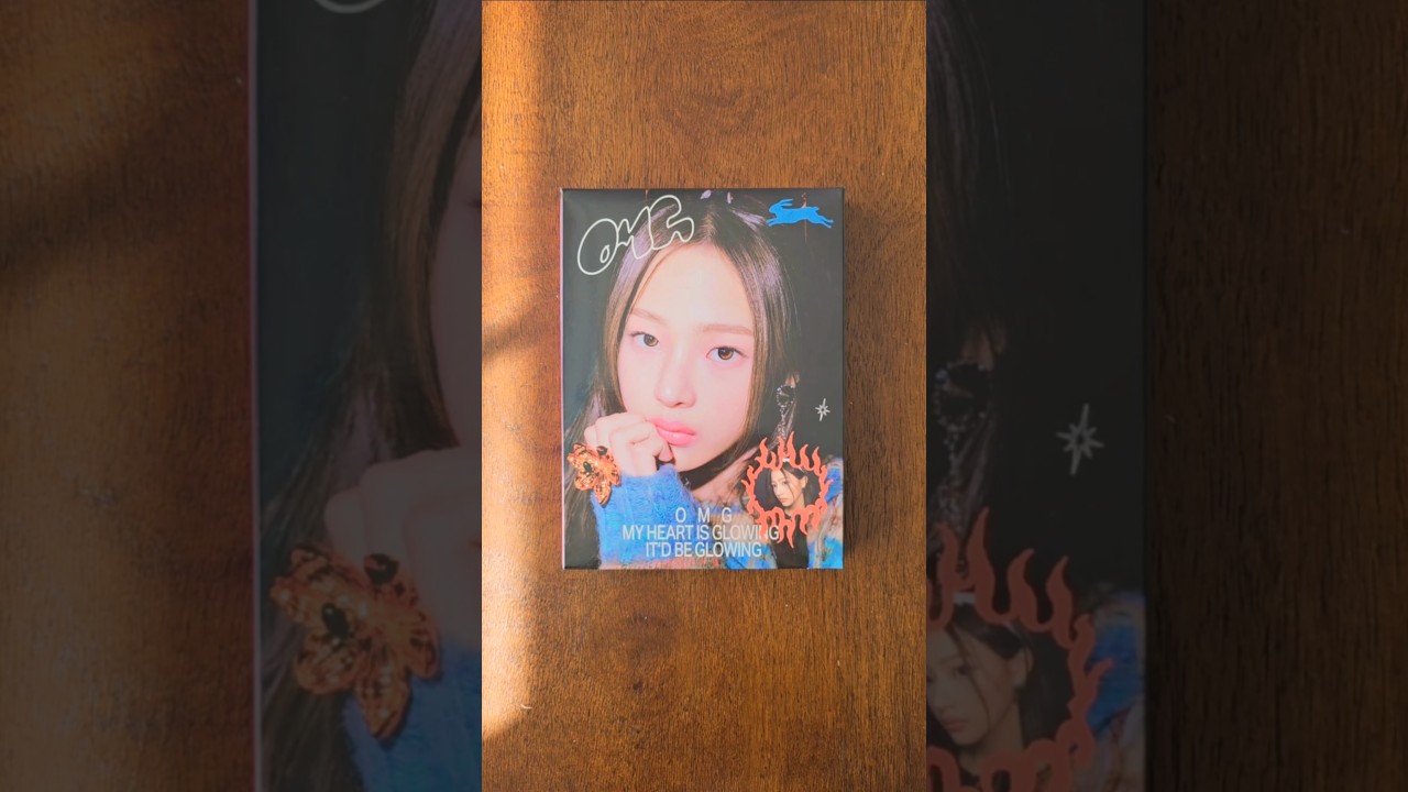 Unboxing the NewJeans 'OMG' Album! 