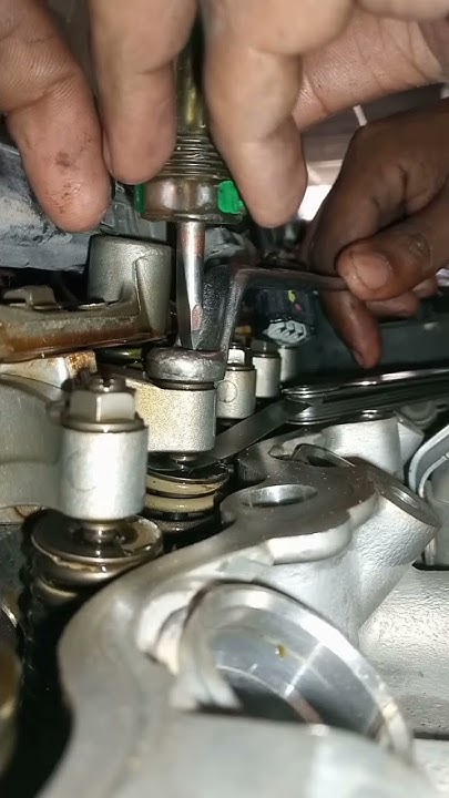 valve-adjustment-honda-civic-automobile-car-car-mechancial-repair