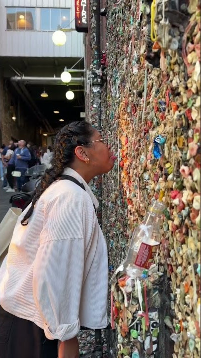 Licking the SEATTLE GUM WALL 😱