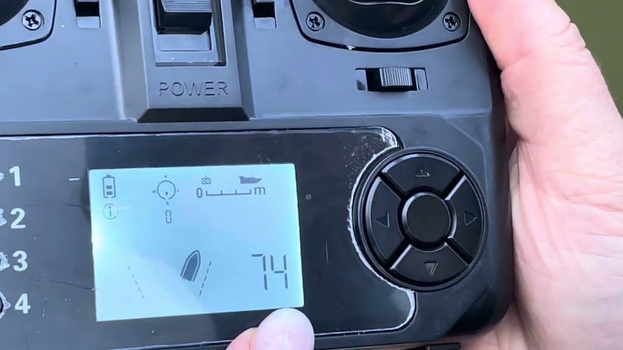 Обзор на карповый кораблик Flytec v020