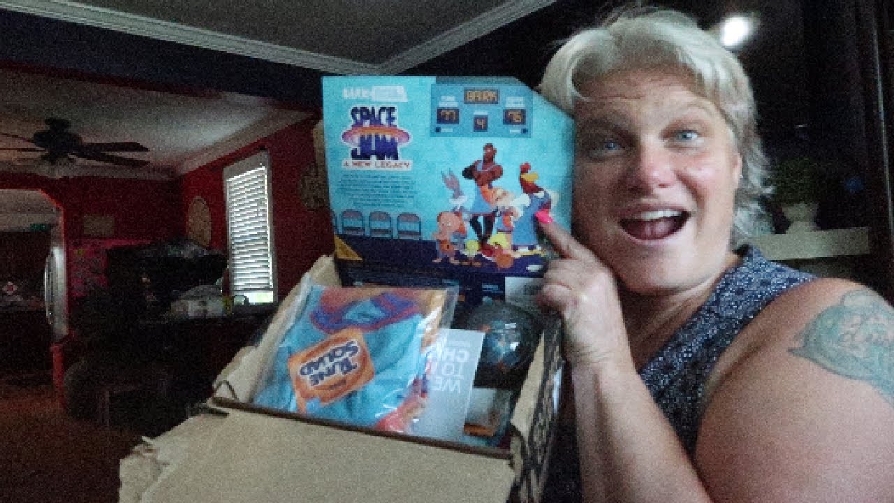 Janet opening her bark box for Sept  2021